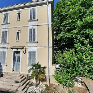 https://maison-jean-chapelle-avignon.aixenprovencehotels.org